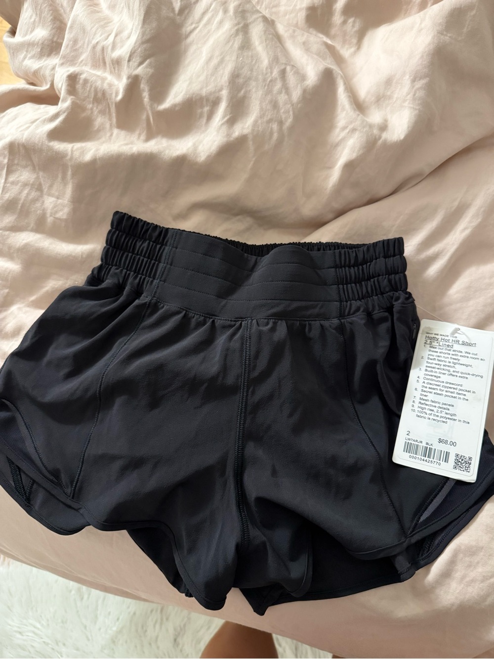 Lululemon Women Hot HR Short 2.5” Lined Black Shorts Size 2 Brand New